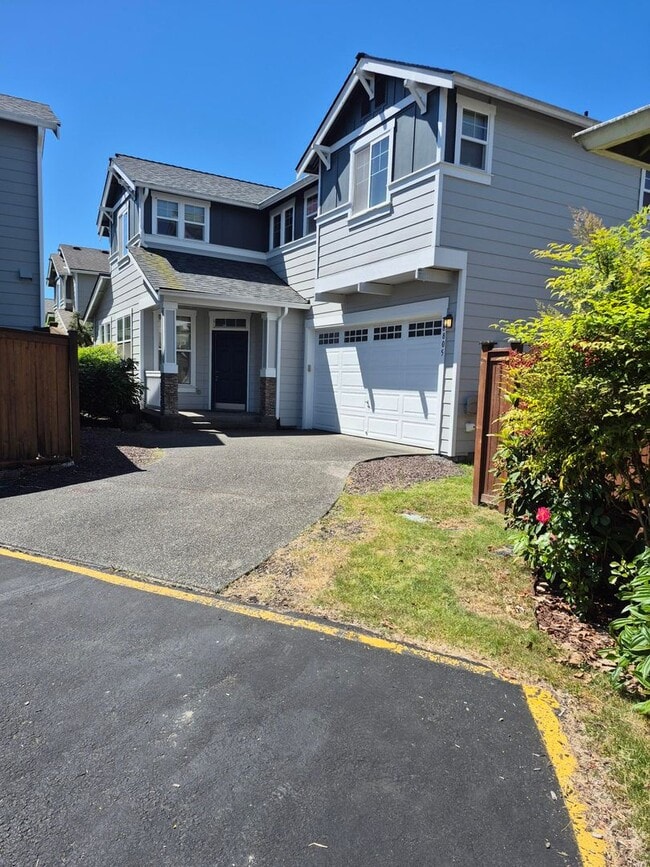 Photo - Woodinville Greenbrier. 4 bed 2.5 bath. 2 car garage. 1780 square feet