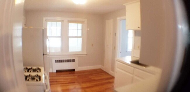 Photo - 192 Holbrook Rd Unit Apt 4