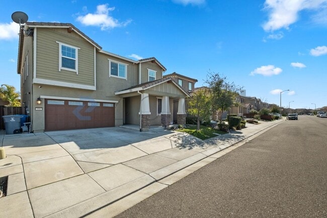 Photo - 551 Sawyer Dr