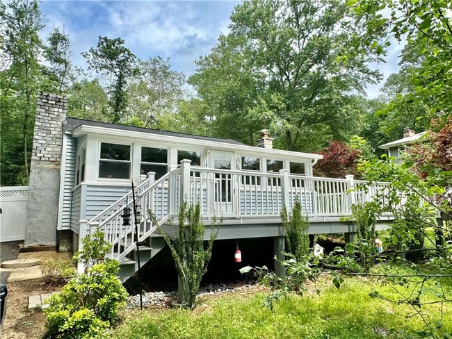 145 W Shore Dr Rental - Casas en Alquiler - Exeter, RI | ForRent.com