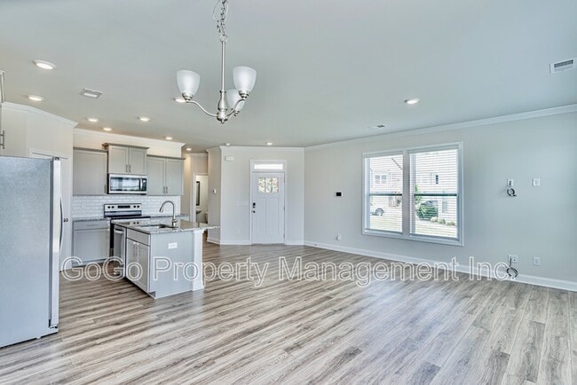 Photo - 412 Yellow Fox Rd