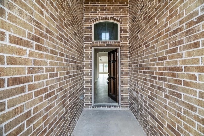 Photo - 18543 Gardens End Ln