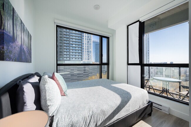 Photo - 665 Rue Versailles Unit ID1261778P