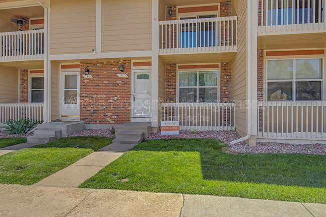 Building Photo - 11604 Community Center Dr
