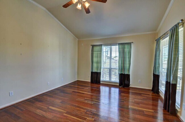 Photo - 6607 Lake Woodlands Dr Unit 531