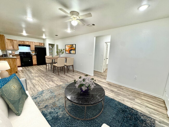 Building Photo - Elliston Commons Rental