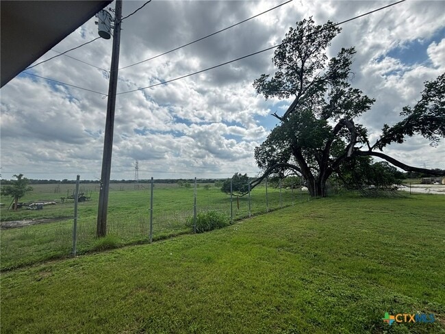 Building Photo - 434 County Rd 4616