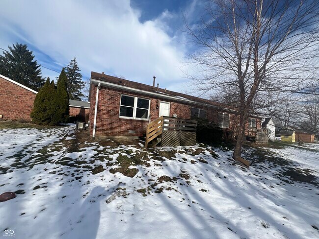 Photo - 1807 Riley Rd