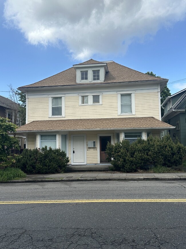 Downstairs 2 Bedroom Quadplex - Downstairs 2 Bedroom Quadplex Apartment Unit 3015