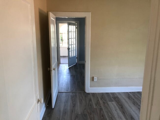 Photo - 416 Goodall Ave