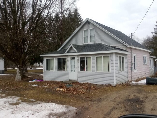 Building Photo - 9033 W 1 Mile Rd Rental