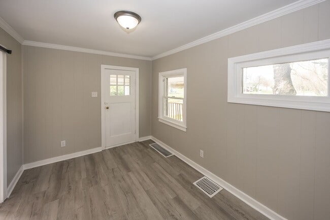 Photo - 3012 E Minnesota St