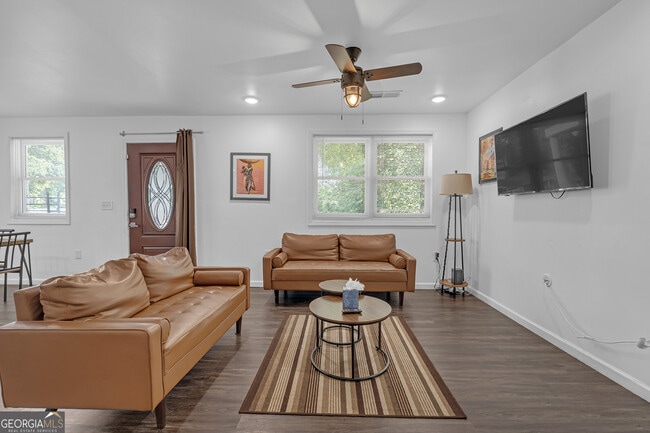 Photo - 2533 Godfrey Dr NW