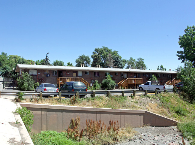 Building Photo - Elm Creek Apartments