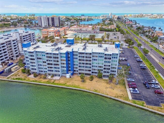 Building Photo - 500 Treasure Island Causeway Unit 607
