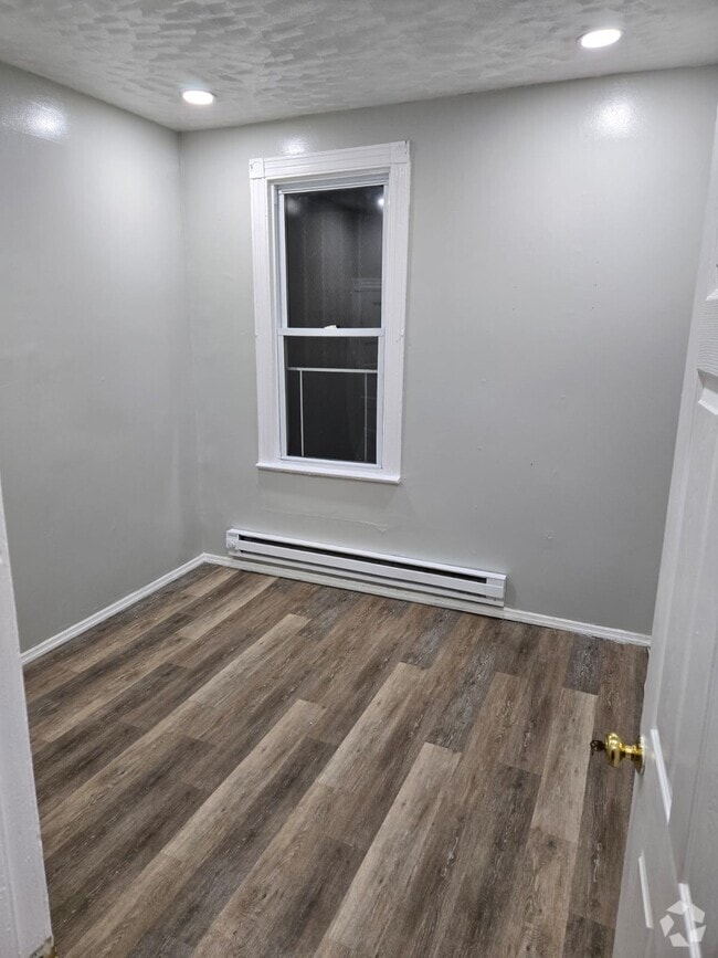 Building Photo - 234 Clark Pl Unit 2R Rental