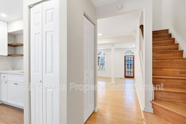 Photo - 6630 Medinah Ln