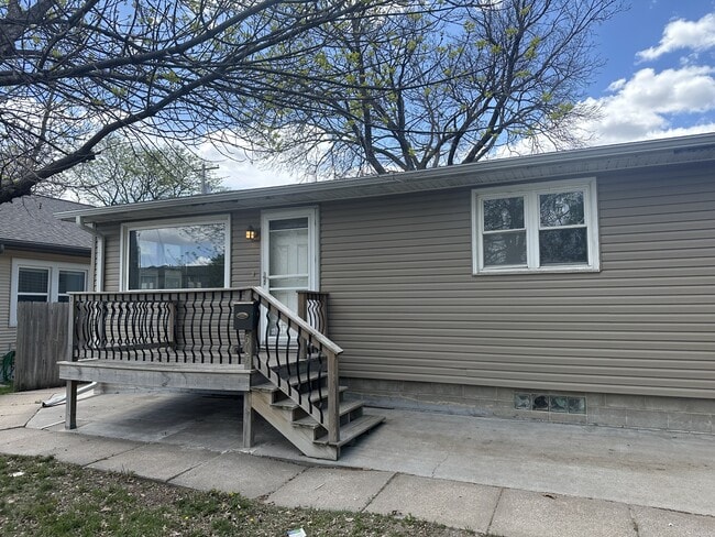 Photo - 505 E 23rd St