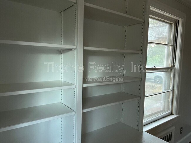 Photo - 422 N Mercer St