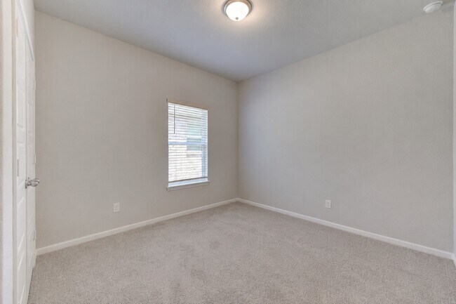 Photo - 22827 Ephesus Ave