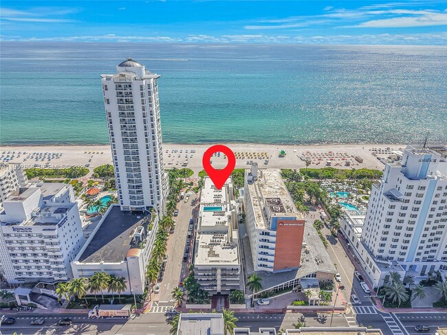 Building Photo - 4141 Collins Ave Unit 201