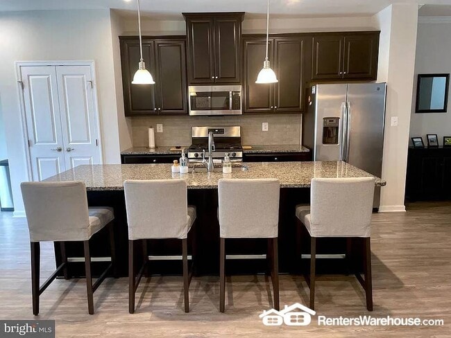 Photo - 2824 Shaws Rd