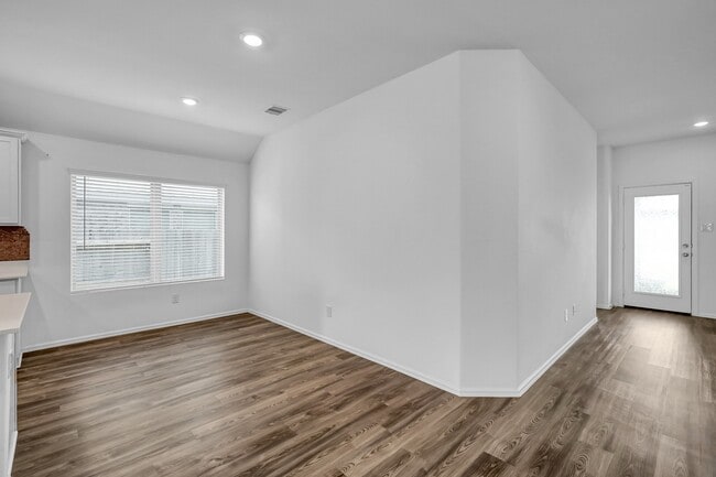 Building Photo - 19092 Sonora Chase Dr