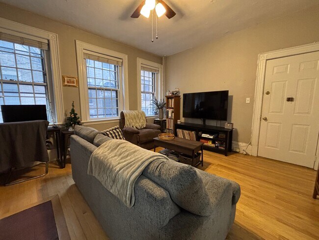 Photo - 98 Myrtle St