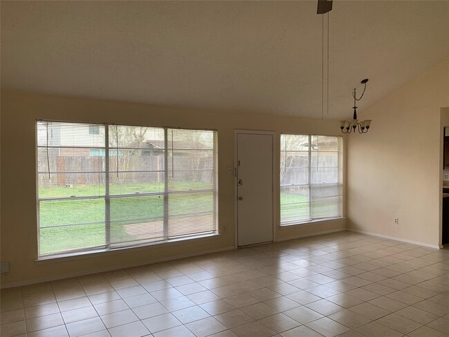 Photo - 7223 Sharpsburg Dr