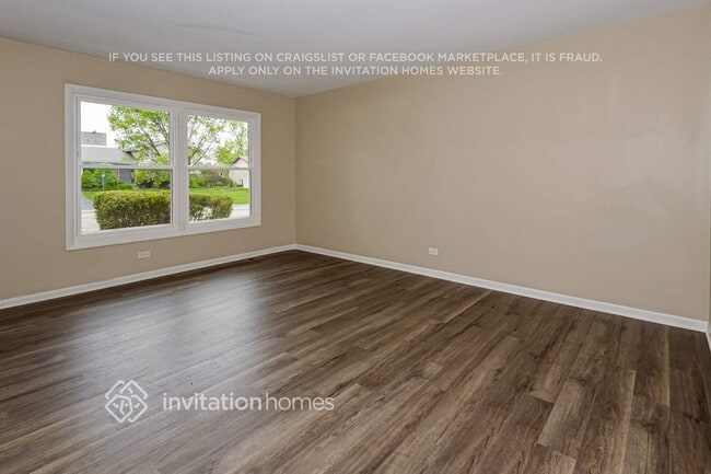 Photo - 735 Burr Oak Dr