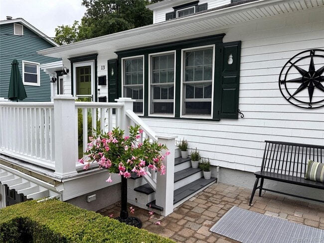 13 Radnor Ave