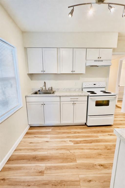 Photo - 2507 N Armenia Ave