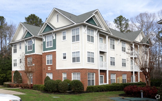 Sterling Glen Apartments