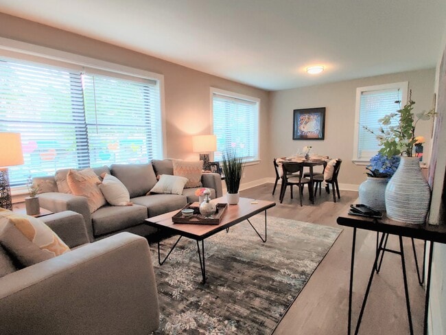 The Florence at Forest Park - The Florence at Forest Park Apartments
