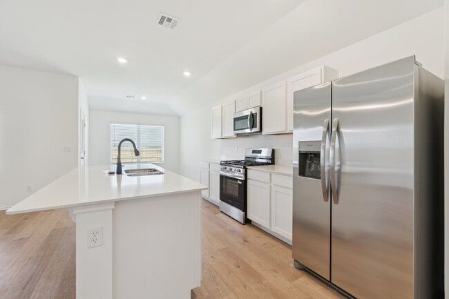 Photo - Edmond Rental