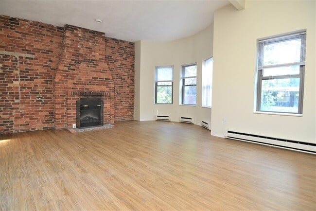 Photo - 67 St Germain St Unit 63-6