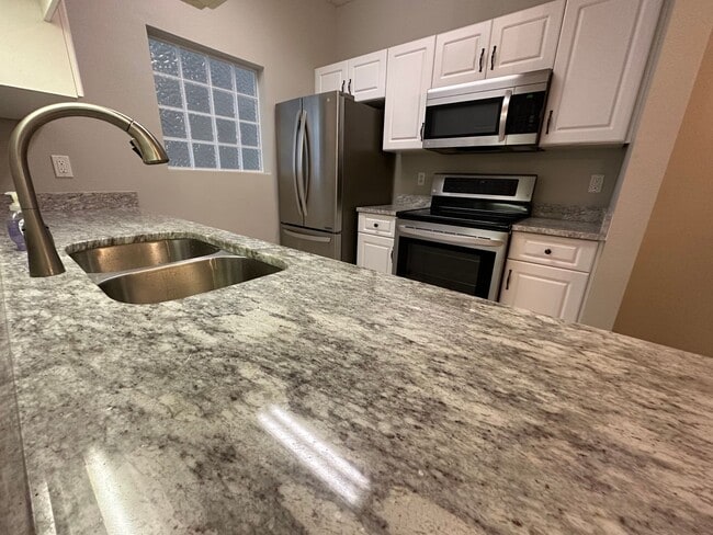 Photo - Charming Second Floor Unit 3/2