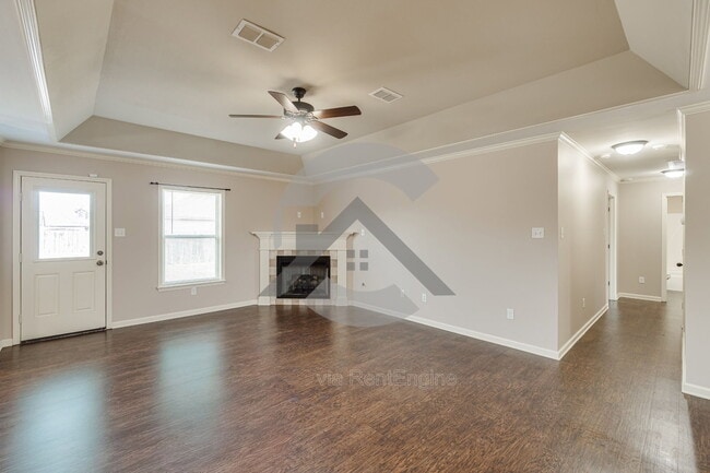 Photo - 2405 Canterbury Ln