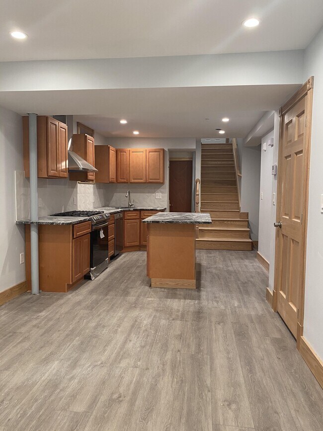 Photo - 32 Tolman St Unit 1