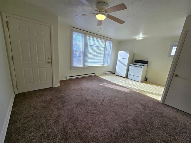 Photo - 618 E Mulberry St Unit 618 E. Mulberry Apt 1