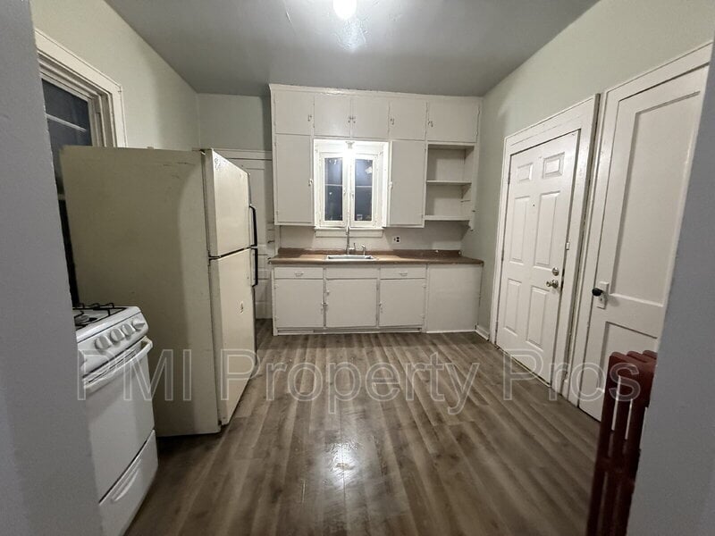 Photo - 912A S 21st St