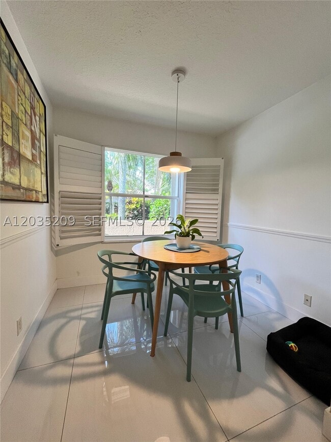 Photo - 2051 Borealis Way