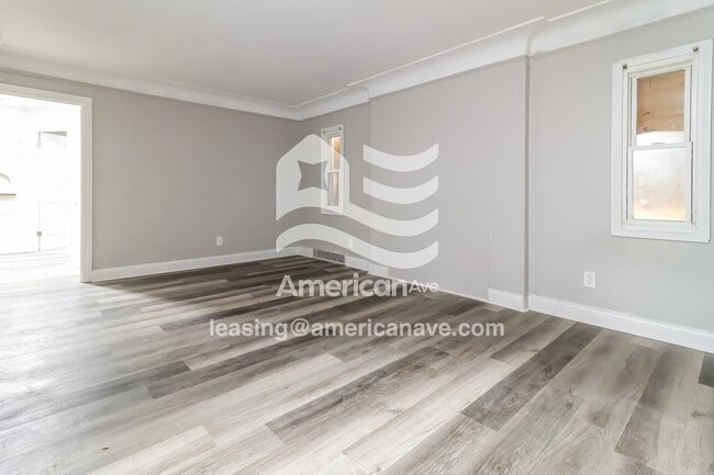 Photo - 4604 Bedford St