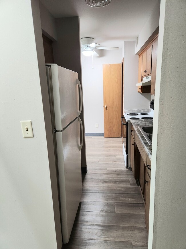 Photo - N86W16351-W16351 Appleton Ave Unidad 30