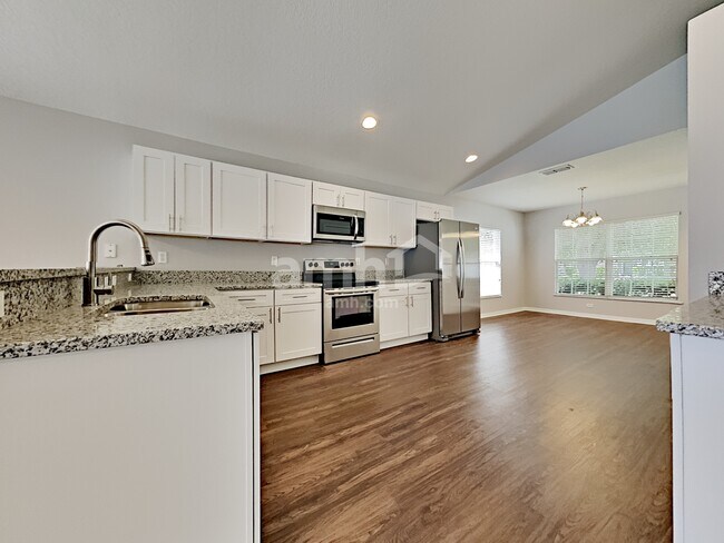 Photo - 3242 Murray Hill Loop