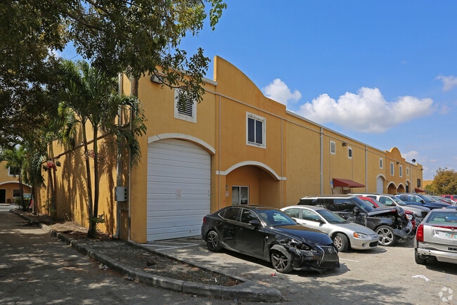 Building Photo - 13921 SW 143rd Ct Unit 2 Rental