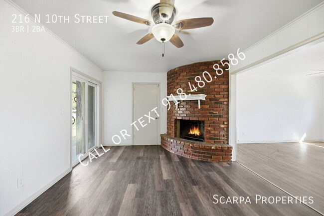 Photo - 216 N 10th St