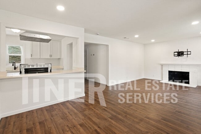 Photo - 2017 Buckeye Dr Casa