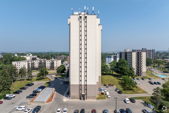 Building 177 - Summit Place