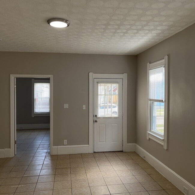 Photo - 3410 W 46th St